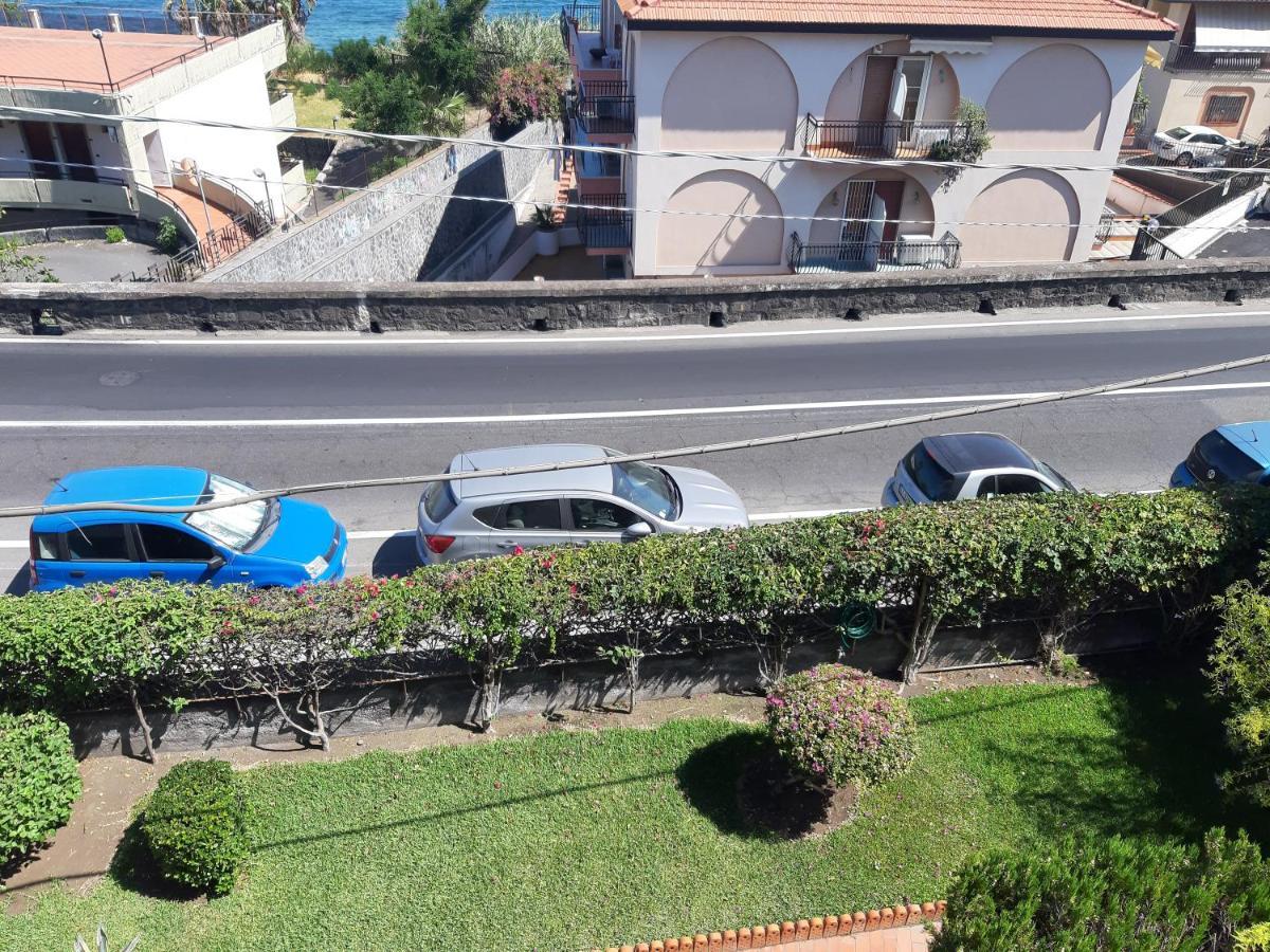 B&B Sea Terrace Aci Castello Εξωτερικό φωτογραφία